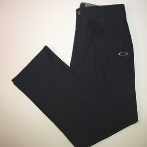 Oakley Mens 36X34 Straight Leg Gray Nylon Pants.